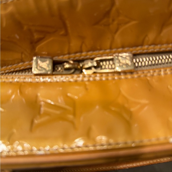 🌺⚜️New Listing-Louis Vuitton Gold Vernis Thompson Square Tote⚜️⚜️ - Picture 3 of 13